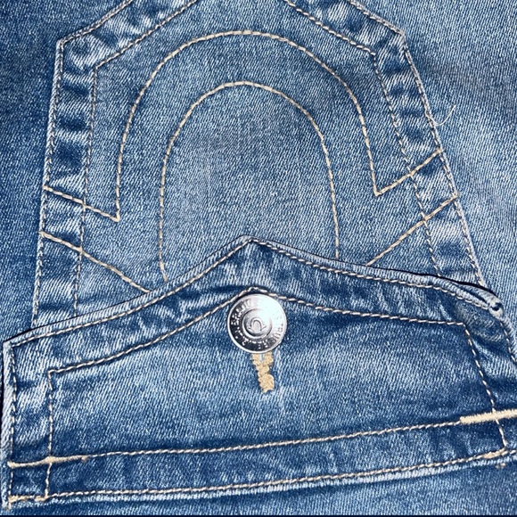 True Religion Shorts - Picture 2 of 7